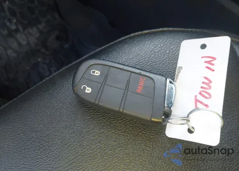 2025 Jeep Compass Latitude 4X4 из США, поврежденный, VIN 3C4NJDBN6ST528988